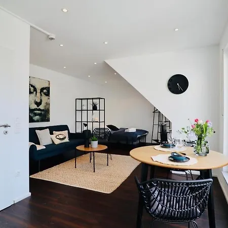 Spacestays For 2 Wifi Parking Messe *